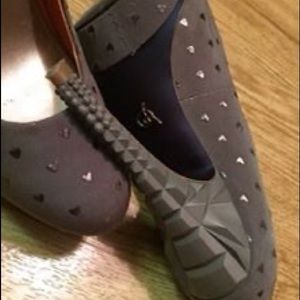 Vintage Rachel Roy Taupe Heart Pump Heels Size 8